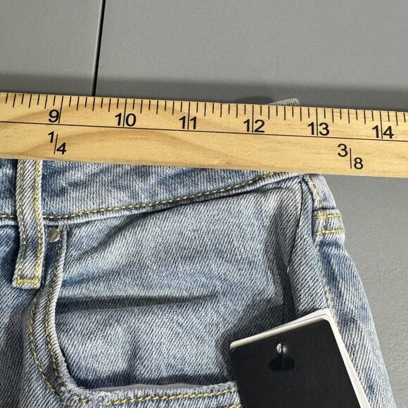 Guess Jeans Womens 28 Blue Authentic Light Melrose Reborn Denim Embroidered Leaf - Picture 13 of 16